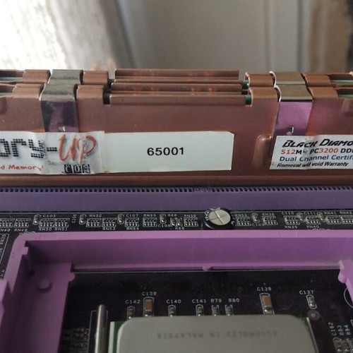 Soltek SL-K8AN2-GR motherboard with AMD Sempron 64 2800+ CPU, fan, and RAM like new