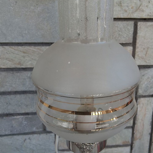 Vintage silver-plated table lamp like new, electric