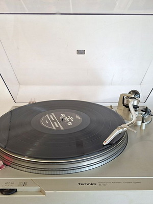 Πικάπ Technics SL-D2 Direct Drive με κεφαλή Ortofon Concorde μεταχειρισμένο