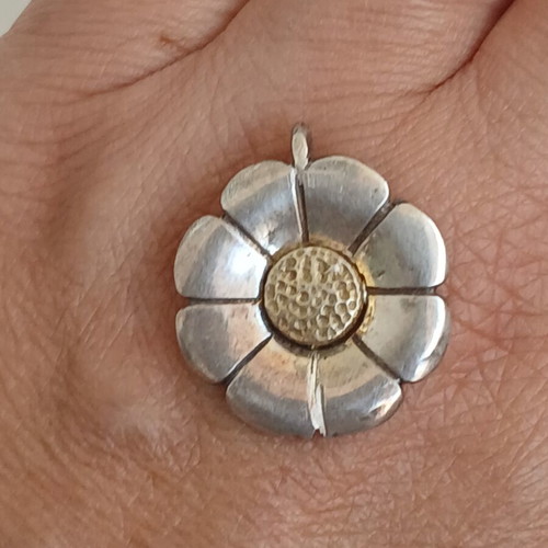 925 Silver flower pendant, 2.5 cm diameter