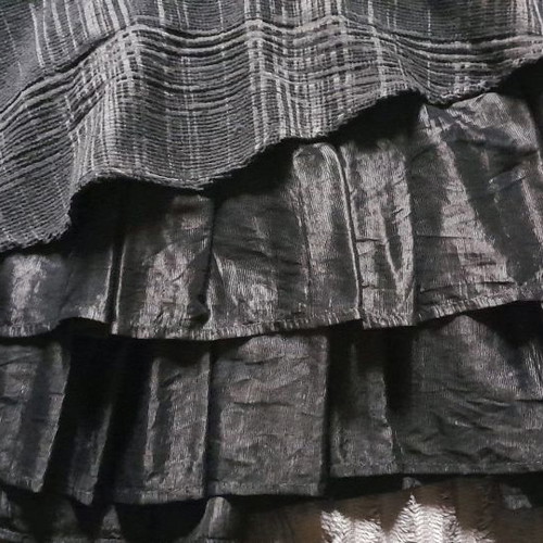 Branded skirt like new with great design size S/M