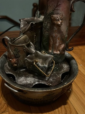 Vintage decorative fountain like new, metal