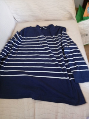 Βαμβακερό t-shirt με μακριά μανίκια μέγεθος medium σαν καινούργιο, άσπρο και μπλε