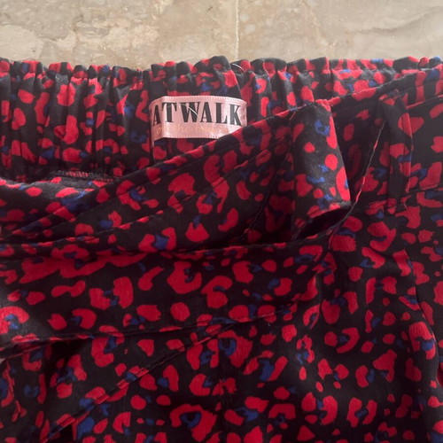 Catwalk shorts used, black and red, one size
