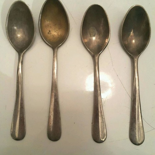 Set of 4 used vintage teaspoons