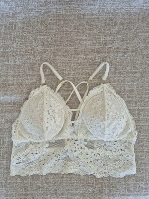 Top blouse with lace used