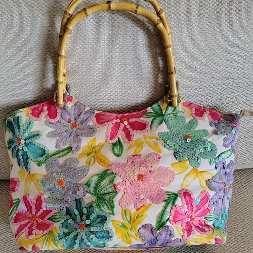 Bag with sequins and wooden handles used, colorful