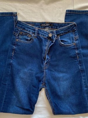 Bershka High-Waisted Jeans like new, size 36, blue