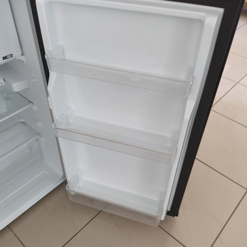 Morris B71080ESD refrigerator 80L black