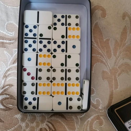 Domino double 6 used, color