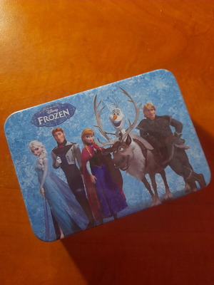 Disney Frozen storage box like new