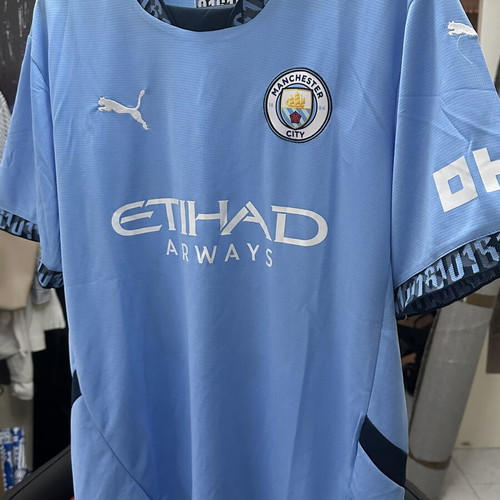 Phil Foden Signed Jersey with Beckett Certification New