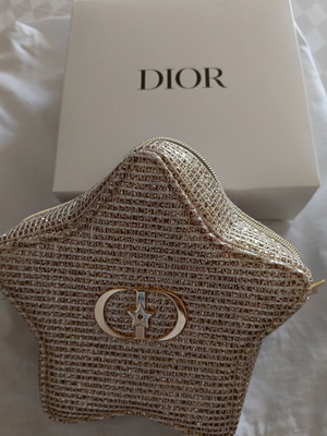 Dior νεσεσέρ καινούργιο, χρυσαφί