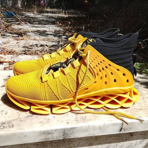 Superplay Athletic Shoes like new, gym and basketball