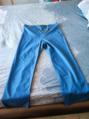 Nursing set pants new, size small with pockets
