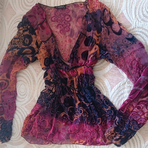 Boho blouse Te Quiero Sheer like new, colorful print, size Small