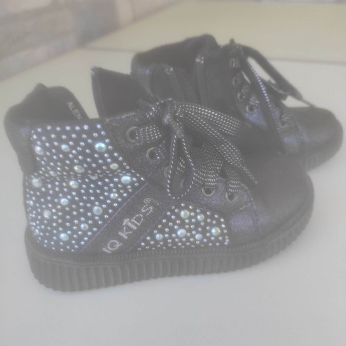 IQ Shoes girls' boots size 27 like new, black and blue, leather insole