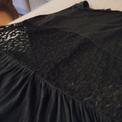 Summer mako blouse dress with strap and lace like new, black