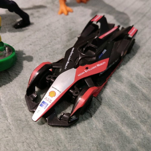 Children's toys like new, all together