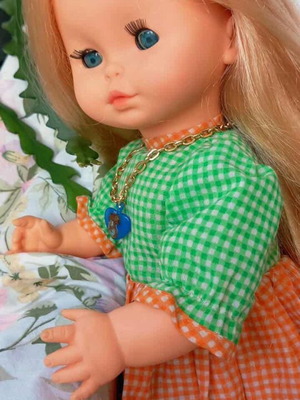 El Greco doll used, 40 cm tall with sweet face