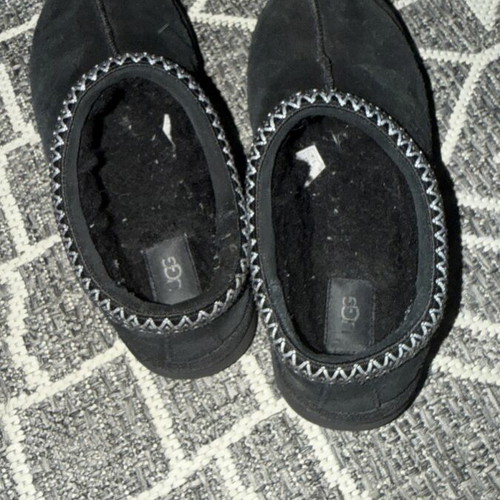 Ugg Tasman slippers black size 42 like new
