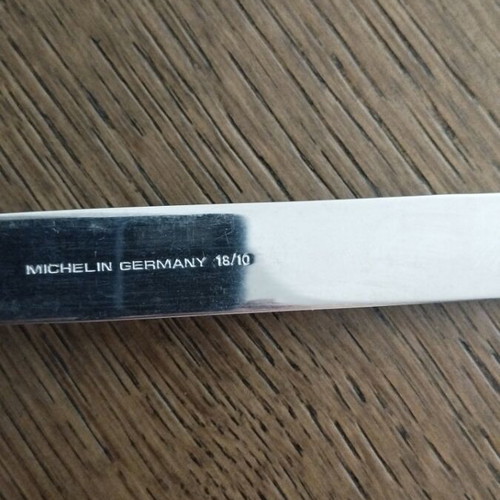 Michelin 18/10 Stainless Steel Cake Spatula like new