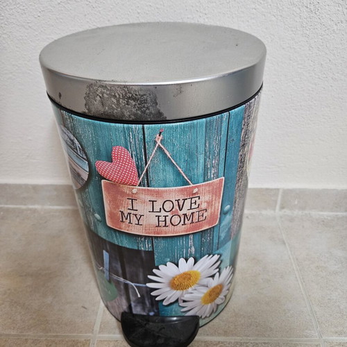 Metal pedal bin like new, 25 liters