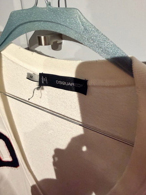 Dsquared2 sweatshirt size M used, white with stain