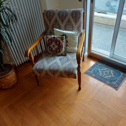 Solid wood antique living room armchairs, like new, set of 2
