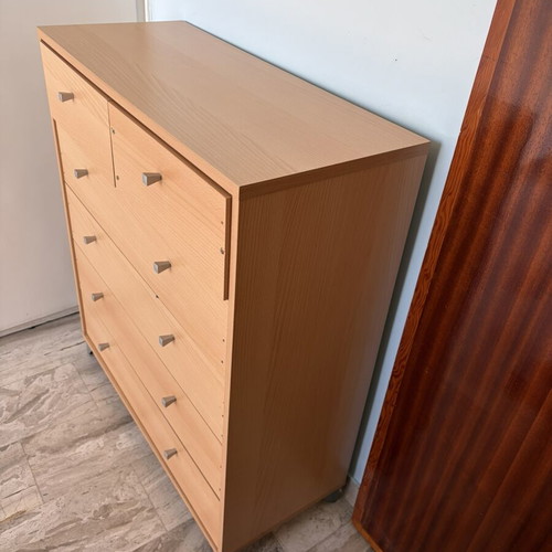 Chest of drawers used