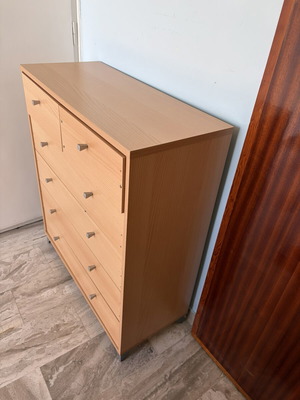 Chest of drawers used