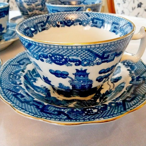 Blue Willow Belgium tea set 15 pieces