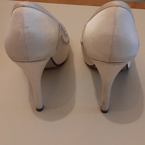 Satin pumps with rhinestones size 37 like new for bride