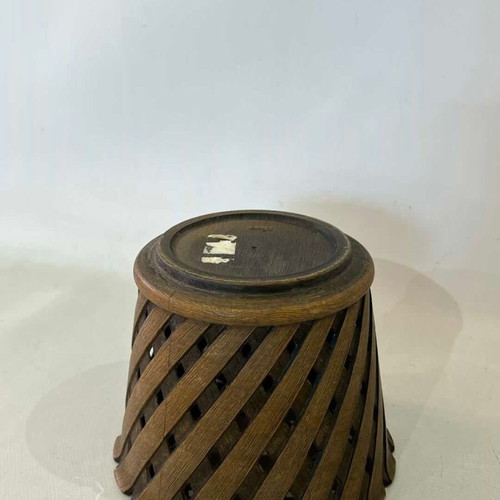 Vintage plastic flower pot used 14x17