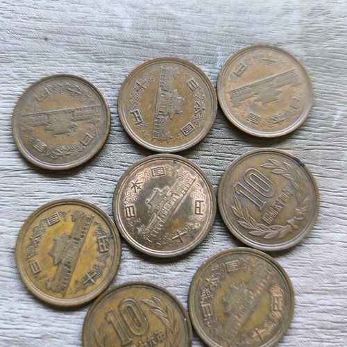 Japanese coins used, pack of 8