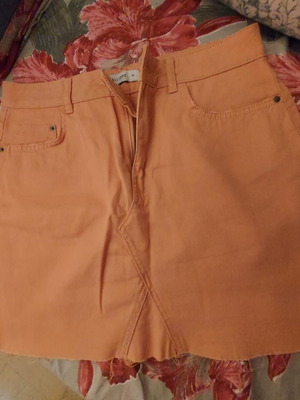 New short salmon skirt Calliope size Medium (M)