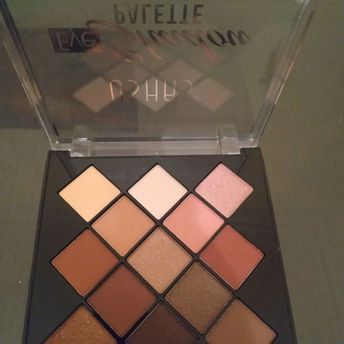Eyeshadow palette and mascara new, unused