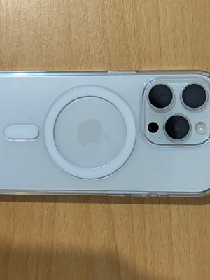 Apple Original MagSafe Transparent Phone Case for iPhone 15 Pro like new