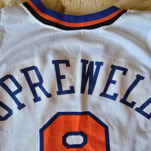Champion New York Knicks Latrell Sprewell 8 Jersey size M used