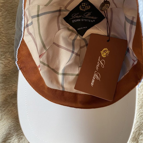Loro Piana hat like new, turquoise, one size