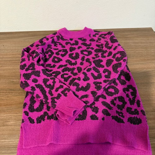 Knitted women's blouse XS like new