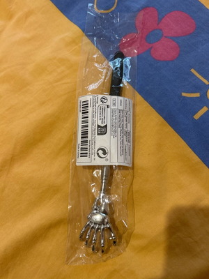 Adjustable Stainless Steel Back Scratcher new with Extendable Claw