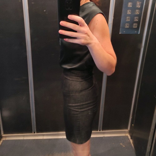 Pencil denim skirt Zara like new, size small