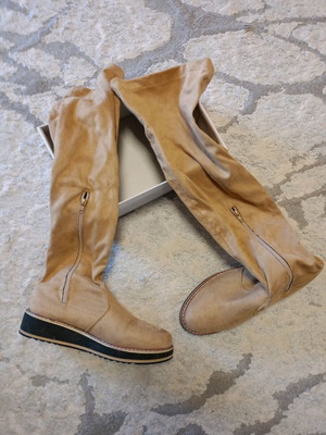 Boots new size 40