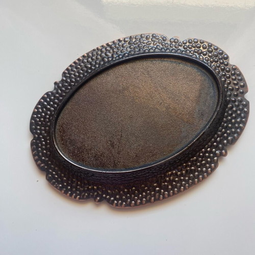 Decorative souvenir like new with its base