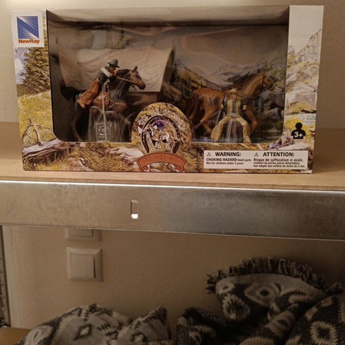 The Big Country Western toy by NewRay new