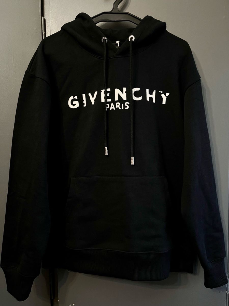 Givenchy hoodie xs 80 00 Vendora