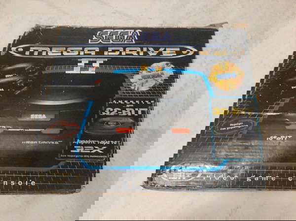 Sega mega drive II ( Retro ) box στο κουτι με 2 χειριστηρια και cartridge κασετα παιχνιδι fifa 1997