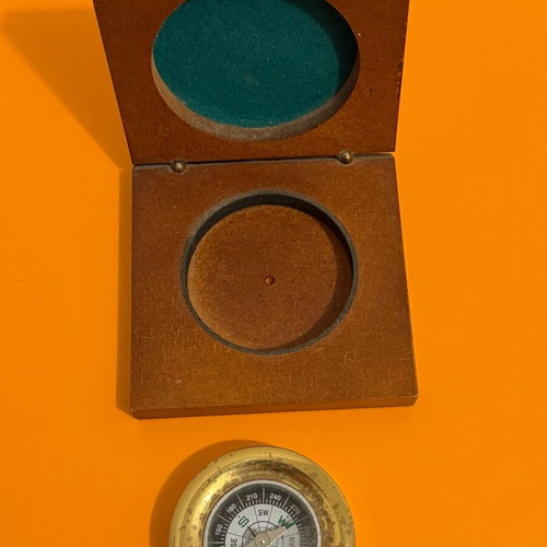 Small compass used with box