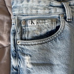 Jean παντελόνι Calvin Klein Jeans σαν καινούργιο με σκισίματα, γραμμή Dad Jean